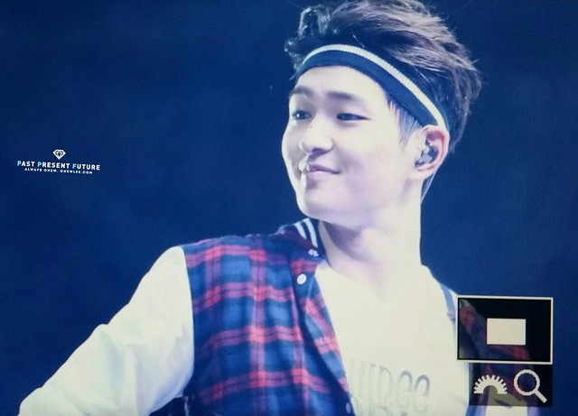 150816 Onew @ 'SHINee World Concert IV in Taipei' 20638245305_f046574340_z