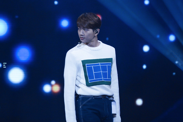 151125 Onew @ MBN Hero Concert 22689343333_7e2f807a65_z