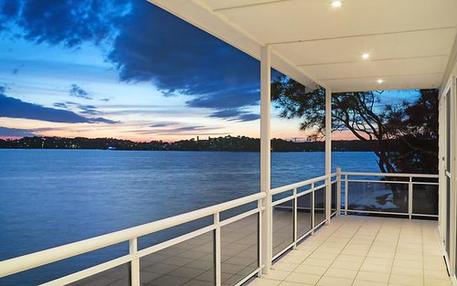 10 Sealand Rd, Fishing Point NSW 2283