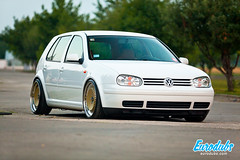 MK4 & Polo 6N2 • <a style="font-size:0.8em;" href="http://www.flickr.com/photos/54523206@N03/23306791066/" target="_blank">View on Flickr</a>