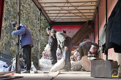 04. The Unloading of Humanitarian Assistace from Vinnitsia. October 28, 2015 / Разгрузка гум. помощи из Винницы