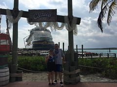 Tracey and Scott on Castaway Cay • <a style="font-size:0.8em;" href="http://www.flickr.com/photos/28558260@N04/22533042413/" target="_blank">View on Flickr</a>