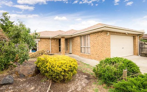 11 Lena Ct, Hoppers Crossing VIC 3029