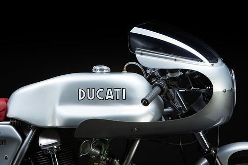 Ducati 860GT