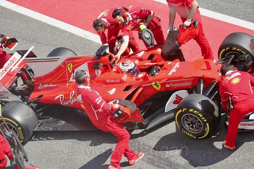 Kimi Raikkonen in his Ferrari during Formula One Winter Testing 2017