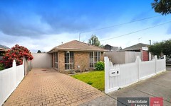 11 Meadow Glen Drive, Epping VIC