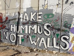 De muur rondom kamp Aida bij Bethlehem