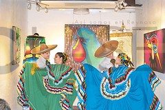 2290. El Ballet Folklórico "Nuevo Santander" interpretando bailables mexicanos.