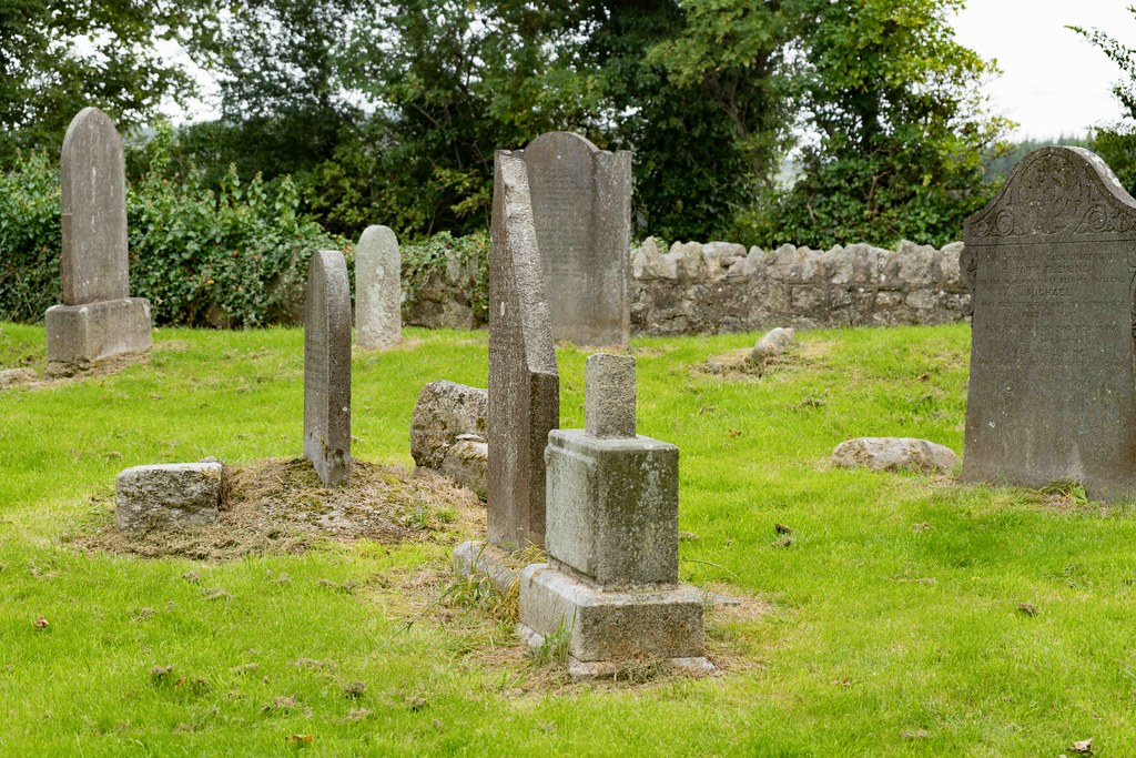 TULLY CHURCH AND THE LAUGHANSTOWN CROSSES [SEPTEMBER 2015] REF-108613