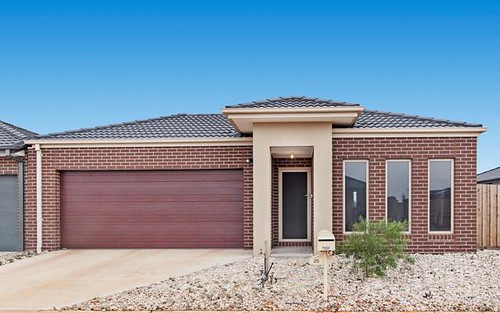 25 Clement Wy, Melton South VIC 3338