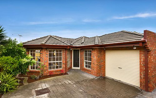 2/10 Military Road, Avondale Heights VIC