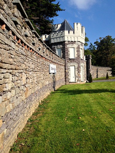 Drishane Castle gatehouse