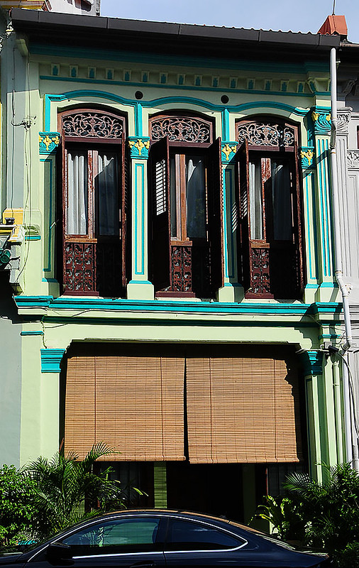 Heritage Architecture of Emerald Hill Road II<br/>© <a href="https://flickr.com/people/54387411@N05" target="_blank" rel="nofollow">54387411@N05</a> (<a href="https://flickr.com/photo.gne?id=33126012101" target="_blank" rel="nofollow">Flickr</a>)