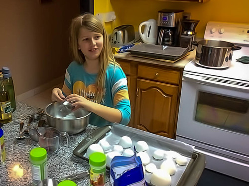 Nora making bath bombs to sell at the Girl Scout Boot Sale. • <a style="font-size:0.8em;" href="http://www.flickr.com/photos/96277117@N00/32969496340/" target="_blank">View on Flickr</a>