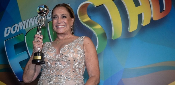 Susana Vieira cutuca paulistas e dispensa modéstia em homenagem da Globo
