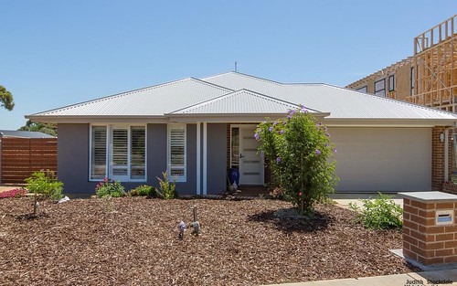 1 Curlew Way, Cowes VIC 3922