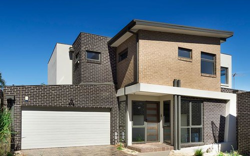2/5 Romford Court, Doncaster East VIC