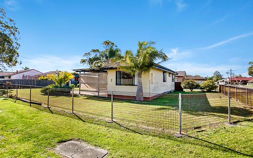3 Gipps Crescent, Barrack Heights NSW