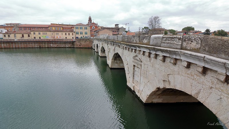The Tiberius Bridge<br/>© <a href="https://flickr.com/people/144803404@N08" target="_blank" rel="nofollow">144803404@N08</a> (<a href="https://flickr.com/photo.gne?id=40898639562" target="_blank" rel="nofollow">Flickr</a>)