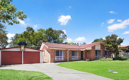 8 Curnow Place, Chisholm ACT