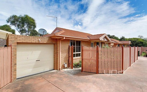 2/13 Riddell St, Westmeadows VIC 3049