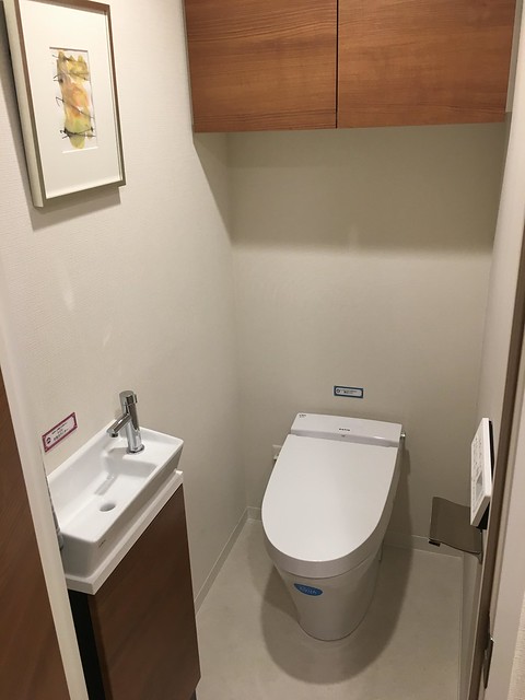 「このトイレは標準ですか？」「オプション...