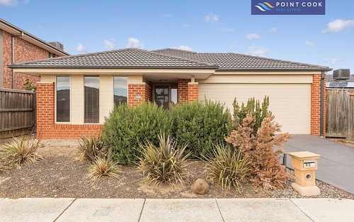 43 Fongeo Drive, Point Cook VIC 3030