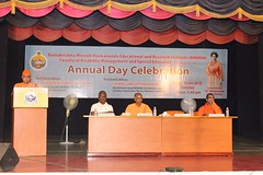 Fdmse_Annual_day-2018(7) <a style="margin-left:10px; font-size:0.8em;" href="http://www.flickr.com/photos/47844184@N02/39771472850/" target="_blank">@flickr</a>