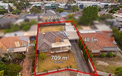 11 Cresswold Ave, Avondale Heights VIC