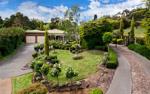 1 Forest Drive, Happy Valley SA