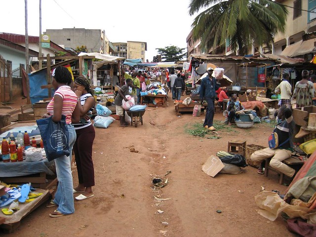 Cameroun : Le marché de Biyem-Assi sent mauvais