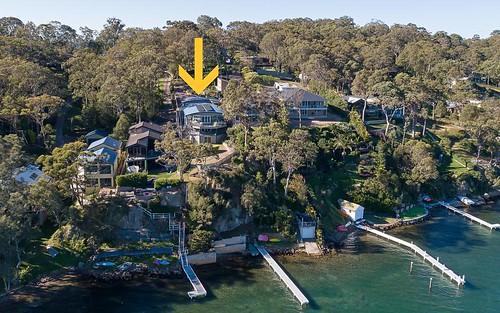 17 Coal Point Road, Coal Point NSW 2283