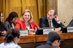 Karin Kneissl bei der UN-Abrüstungskonferenz in Genf