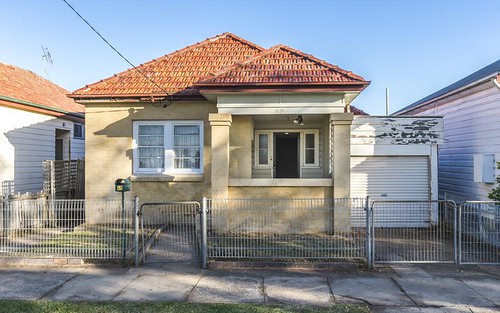49 Young St, Georgetown NSW 2298