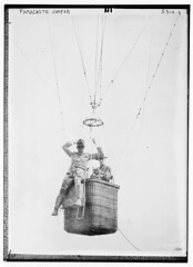 Anglų lietuvių žodynas. Žodis parachute-jumper reiškia parašiutu-jumper lietuviškai.