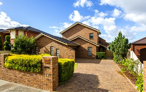 142 Templewood Cr, Avondale Heights VIC 3034
