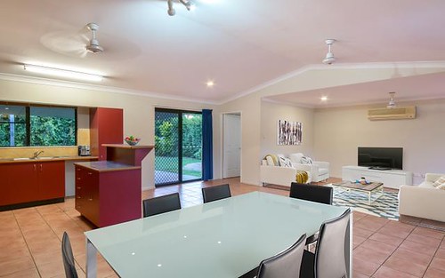 32 Valley Drive, Cannonvale QLD