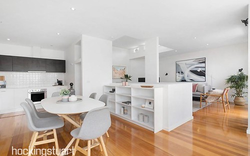 11 Young St, St Kilda East VIC 3183