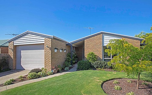 2 Canowindra Place, Grovedale VIC