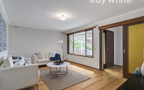 8 Henry Ct, Epping VIC 3076
