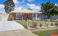 18 Oakfield Court, Melton South VIC