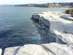 The rocks above Bondi spotted during Brent and Kierons rambling session • <a style="font-size:0.8em;" href="http://www.flickr.com/photos/37867910@N00/280179139/" target="_blank">View on Flickr</a>