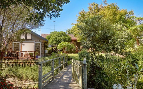 77 Old Berowra Rd, Hornsby NSW