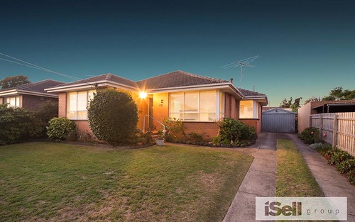 33 Wardale Rd, Springvale South VIC 3172