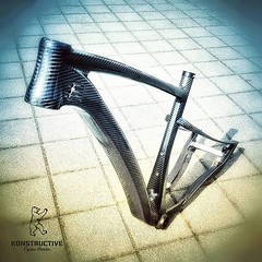 New bike frame day: Konstructive 2019 Protolite. The future of the hard tail with R.I.P.-stays. Follow us and see more of our innovations made in Europe in the future. Neuer Mountain-Bike-Rahmen: Konstructive 2019 Protolite. Die Zukunft des Hardtails mit