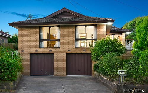 19 Glen Valley Rd, Forest Hill VIC 3131