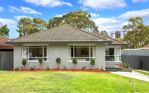 9 Brentwood Dr, Avondale Heights VIC 3034
