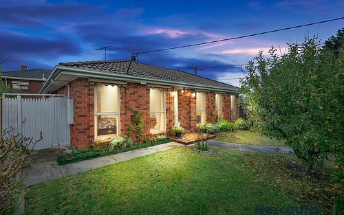 52 Dowling Rd, Oakleigh South VIC 3167