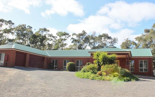 153 Edwards Road, Maiden Gully Vic 3551