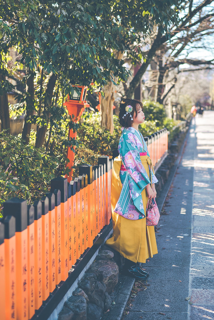 walking around kyoto in kimono-1-25